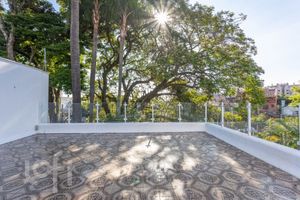 Image 28 - 868132