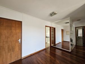 Image 2 - 868149