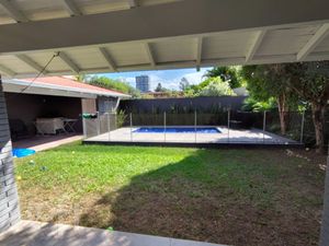 Image 4 - 868169