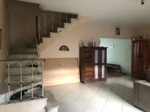 Image 1 - 868176