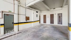 Image 28 - 868187