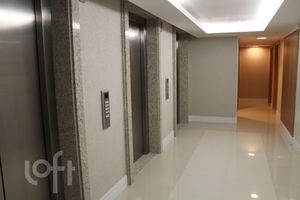 Image 8 - 868193