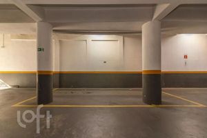 Image 7 - 868203