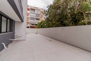 Image 1 - 868204