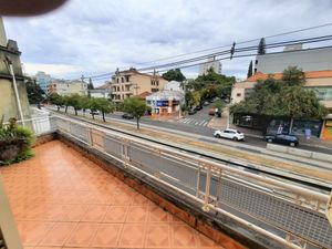 Image 1 - 868208