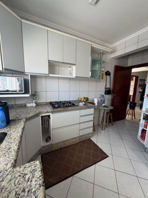 Image 4 - 868215