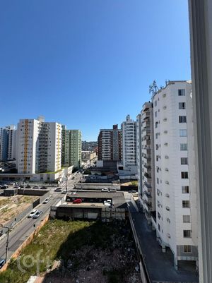 Image 1 - 868215