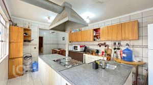Image 21 - 868216