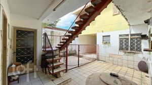 Image 17 - 868216