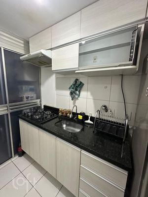 Image 3 - 868250