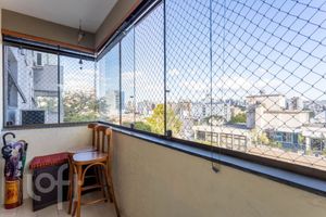 Image 6 - 868257