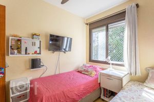 Image 11 - 868257