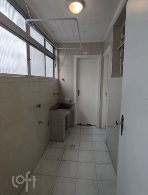 Image 10 - 868271