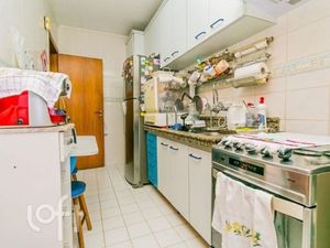 Image 19 - 868272