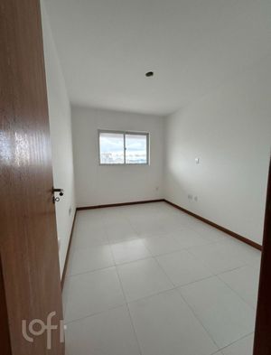 Image 4 - 868296