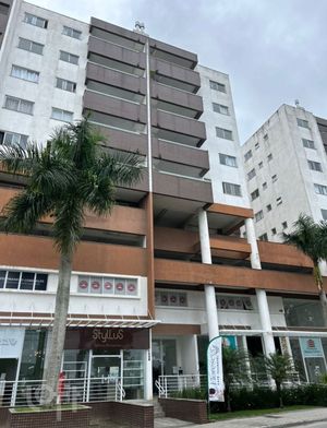 Image 13 - 868296