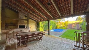 Image 27 - 868305