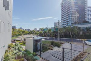 Image 14 - 868306
