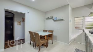 Image 14 - 868307