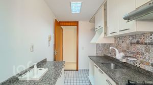 Image 7 - 868308
