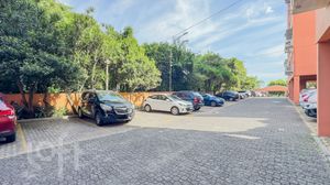 Image 37 - 868308