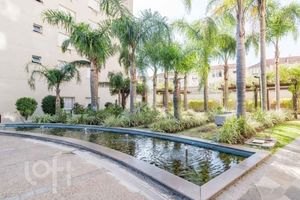 Image 38 - 868311