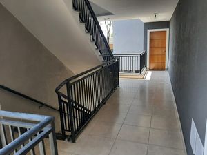 Image 10 - 868340
