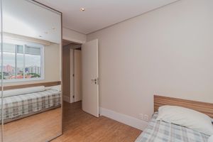 Image 18 - 868345