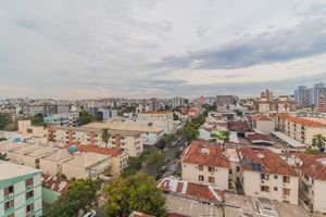 Image 20 - 868345
