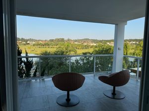 Image 27 - 868348