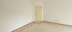 Image 4 - 868349