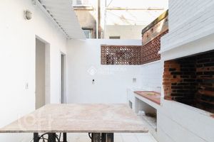 Image 10 - 868350