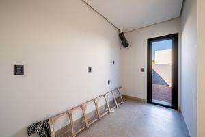 Image 7 - 868369