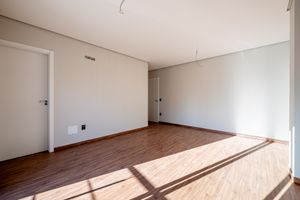 Image 18 - 868369