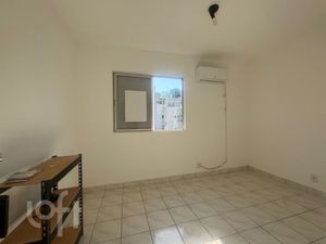 Image 7 - 868375