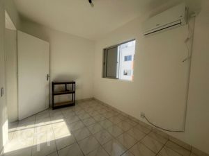 Image 6 - 868375
