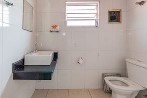Image 44 - 868378