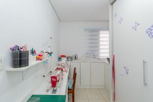 Image 12 - 868378