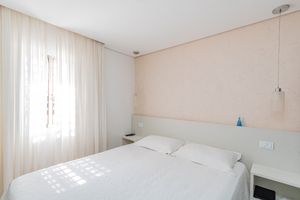 Image 9 - 868378