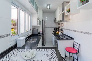 Image 17 - 868378