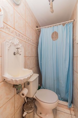 Image 8 - 868379