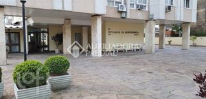 Image 15 - 868382