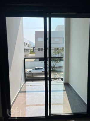 Image 17 - 868387