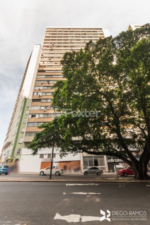 Image 0 - 868393