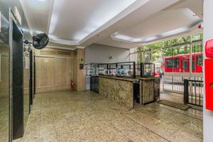 Image 1 - 868393