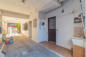 Image 30 - 868395