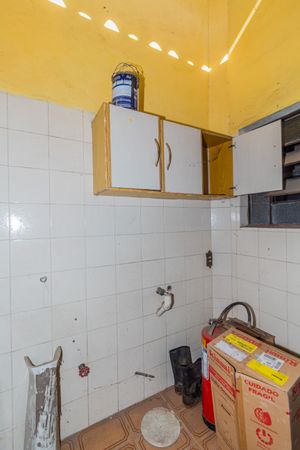 Image 44 - 868395