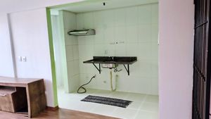 Image 14 - 868400