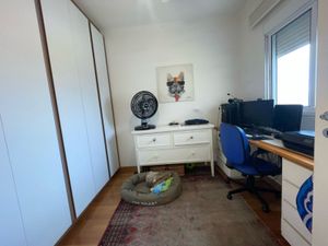 Image 12 - 868456