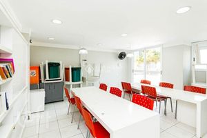 Image 19 - 868461